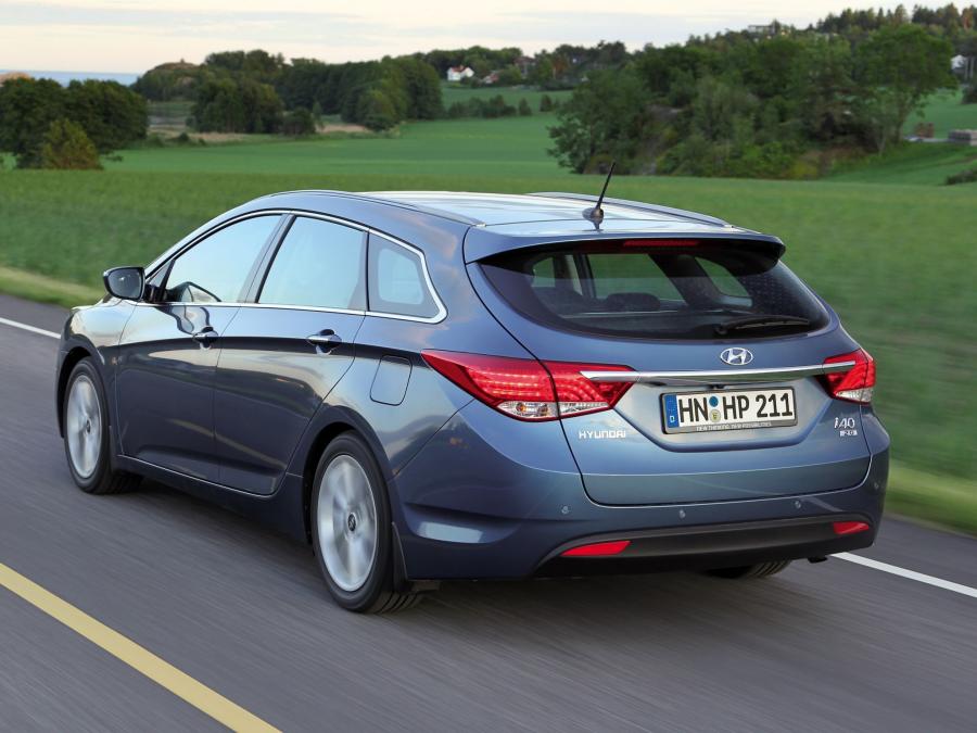  Hyundai i40 Wagon 2011 года  (фото 19 из 30)